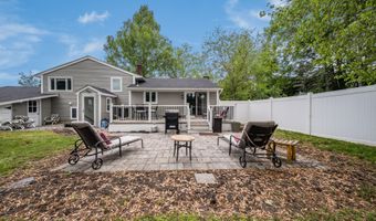 26 Indian Dr, Clinton, CT 06413