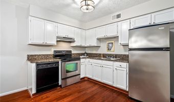 522 N DONAHUE Dr 7, Auburn, AL 36830