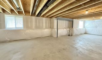 6394 S Trailwoods Dr, Ann Arbor, MI 48103