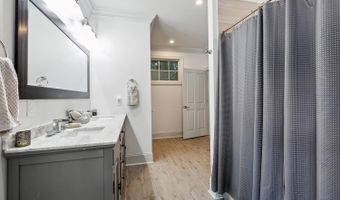 6363 Sevenoaks Ave, Baton Rouge, LA 70806