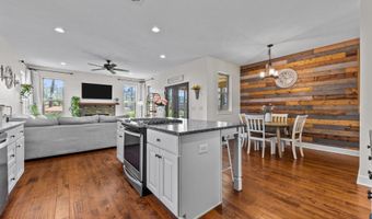 105 Bree Ct, Aberdeen, NC 28315