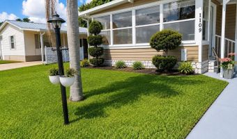 1109 Wren Cir, Barefoot Bay, FL 32976