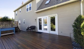 5 Pondside Pl, Cheshire, CT 06410