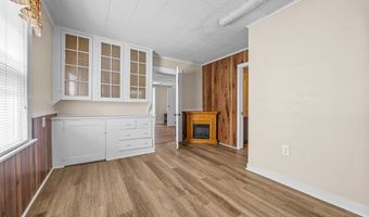85 School Ground Rd, Branford, CT 06405