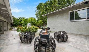 4820 Encino Ter, Encino, CA 91316