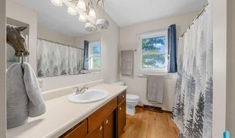 48117 266th St, Brandon, SD 57005