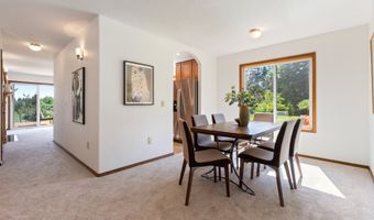 21805 BOONES FERRY Rd, Aurora, OR 97002