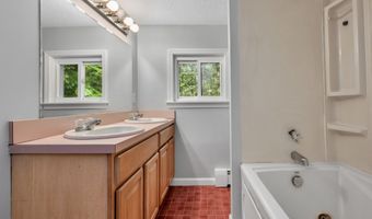 15 Indian Hill Rd, Canton, CT 06019