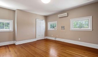 110 N MAIN St, Camden, DE 19934