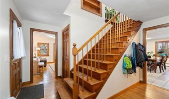 511 Tripps Corner Rd, Exeter, RI 02822