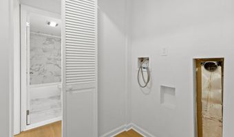 554 COMPASS Rd E, Baltimore, MD 21220