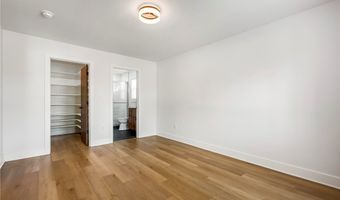 1808 SW D St, Bentonville, AR 72712