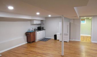 2910 N WESTMORELAND St, Arlington, VA 22213