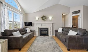 4841 CEDAR St, Astoria, OR 97103