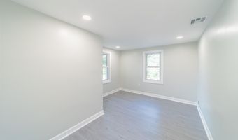 901 Palmer Ave, Holmdel, NJ 07733