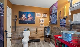 14971 Fairmount Rd, Basehor, KS 66007