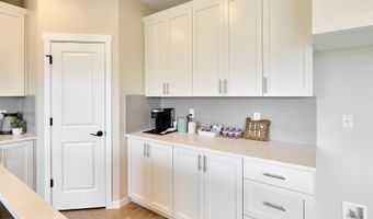 16122 Barlow Trail Ln, Oregon City, OR 97045