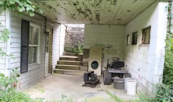 110 W Conwell St, Aurora, IN 47001