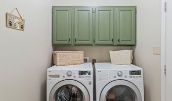 557 S MOSS HILL Dr, Bountiful, UT 84010