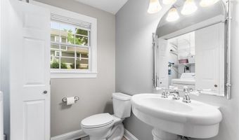 20 Wheelock Ave, Cranston, RI 02920