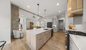 1009 W Aspen Ridge Cir, Polk City, IA 50226