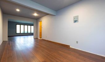 19121 Brewster Rd, Aurora, OH 44202