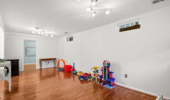 10812 GREEN ASH Ln, Beltsville, MD 20705