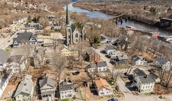 35 Oak St, Augusta, ME 04330