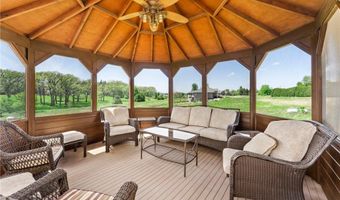 1413 27th St NW, Austin, MN 55912