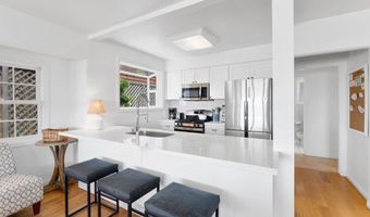 325 Beach Dr, Aptos, CA 95003