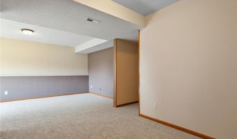 1126 Benjamin Dr, Alexandria, MN 56308