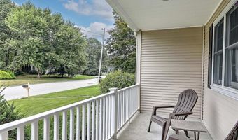 130 Hope Hill Ter, Cranston, RI 02921
