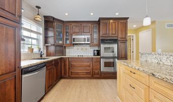 504 TEAKWOOD Dr, Altamonte Springs, FL 32714