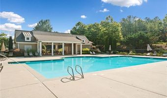 61 Eagle Rock Dr, Acworth, GA 30101