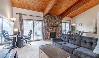 8372 Lower 138th Ct, Apple Valley, MN 55124
