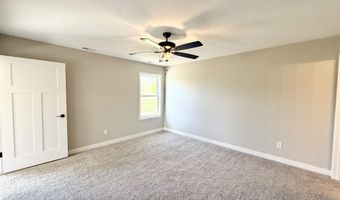 2360 Serenity Ct, Auburn, IN 46706