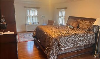 50 Grandview Ave, Lincoln, RI 02865
