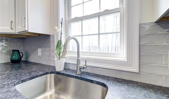 26 Kensington Way, Johnston, RI 02919