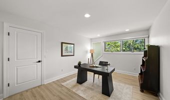 5636 Meadow Ln, Ann Arbor, MI 48105