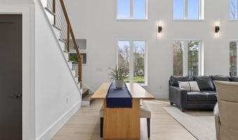 672 Danville Corner Rd, Auburn, ME 04210
