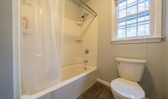 20 High Point Ter, Alloway, NJ 07461