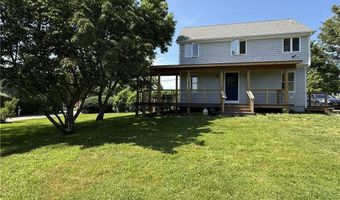 157 Briarwood Ave, Middletown, RI 02842