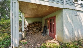 2473 Mt Hope Rd, Dodgeville, WI 53533