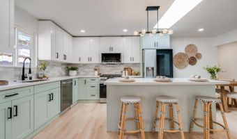 506 Bayview Dr, Aptos, CA 95003