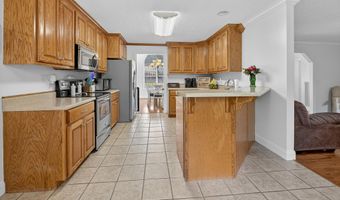 82 Drury Ln, Albertville, AL 35950