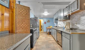 2404 Calvert St, Aliquippa, PA 15001