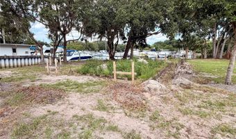 1570 RIVEREDGE Ct, Astor, FL 32102
