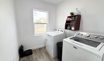 808 12th St, Abernathy, TX 79311