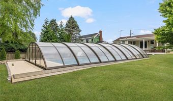104 Kay Blvd, Newport, RI 02840
