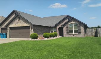 1911 Cypress St, Bentonville, AR 72713